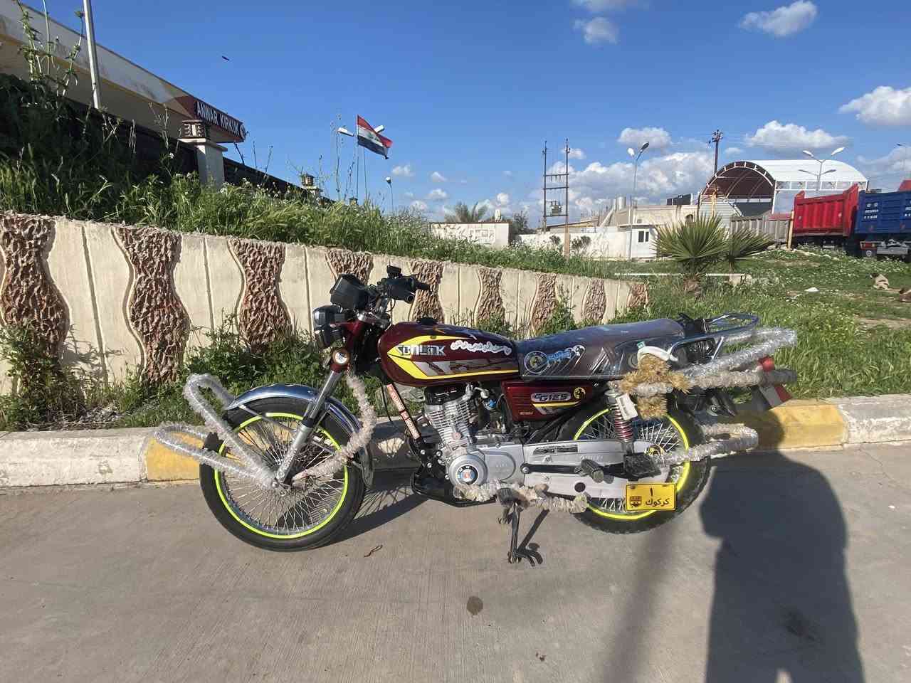 السلام عليكم للبيع ماطور سولنك موديل 2023 ماطور جديد كله شقال منفيس موجود  كهربايات كله شقاله نشرات   سعره 550مكاني ملا عبدلله فلكت وادي النفط  اتصل *********** رجان الموشراي لا يعلق اعبر المنشور I
