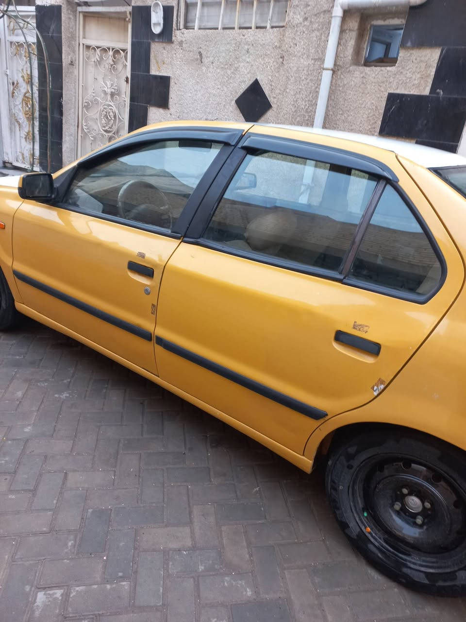 السلام عليكم
سمند موديل ٢٠١٢ ناطقة

مكينة كير فرنسي

تبريد تدفئة 
تخم تاير 
بطارية جديدة

شرط التحويل 

بغداد ام الكبر

السعر٣٦ 

***********
