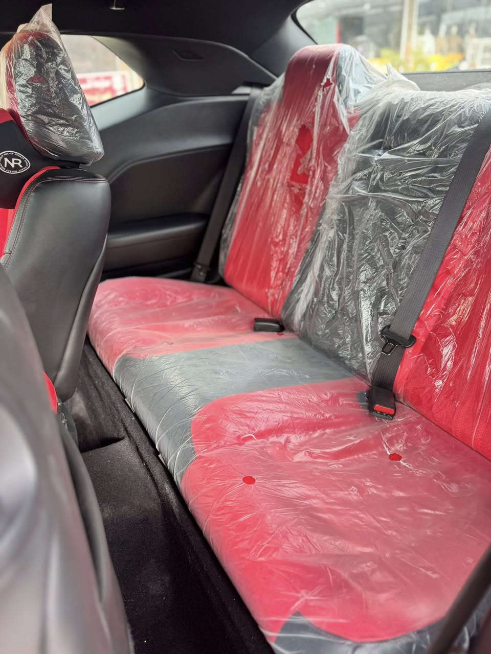 السلام عليكم
جالنجر للبيع موديل ٢٠٢٢
حادث جاملغ وبنيد بدون دواخل ارباك سستم
مواصفات 
تحكمات ستيرن
كشن كهربائي 
تشغيل عن بعد 
بصمه ترحيب 
بصمه ابواب 
شاشه وسط 
كامره خلفيه 
ويل هليكات ٢٠ 
تدفئه تبريد فول الفول 
تو ويل محرك 3600 السعر 205 قابل التفاوض 
غير متواجد ع فيس الاستفسار ***********
