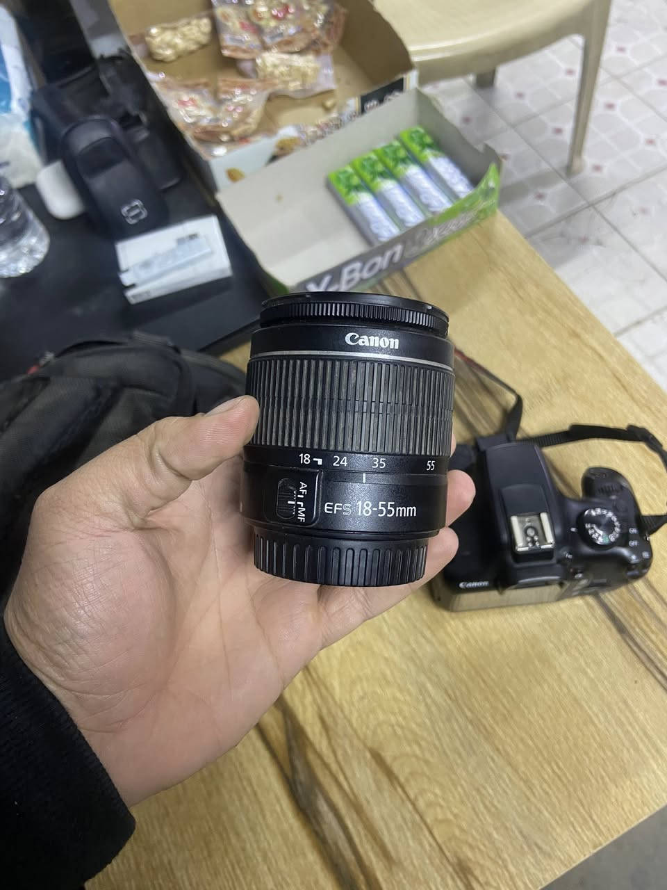 كانون 1300d مضمومه ما مستعملة كلش نظيفة على وظعها كامله هي وملحقاتها بغداد ***********
