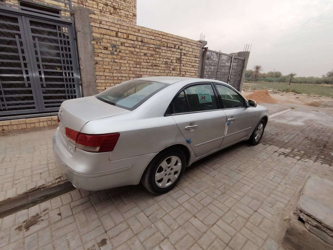 سلام عليكم سوناتا موديل 2008 فول مواصفات وارد امريكي ضرره قماره باامريكه رقم بغداد دولي بااسمي تحويل مباشر سنويه ل 29 محرك 6 مكينه وكير خير من الله تبريد تدفىه شغال تخم تاير  حداديه امامي خلفي جديد فتحه سقف شاشه كشنات جلد السعر 69الاتصال ***********/***********بواسط مكلف
