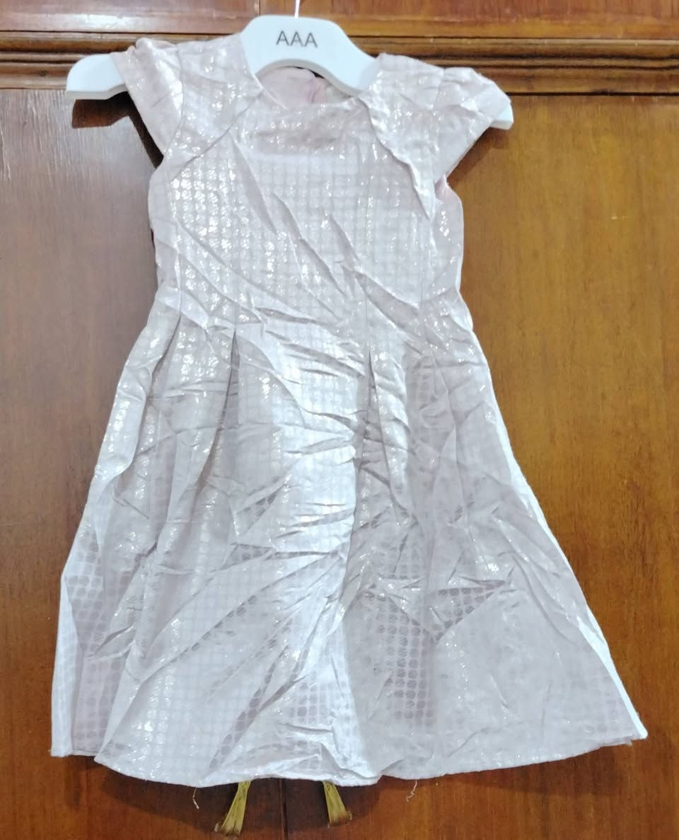 فستان بناتي


**إذا كنت صاحب هذا الإعلان وتريد حذفه لأي سبب، رجاءا أرسل رسالة إلى الدعم الفني**