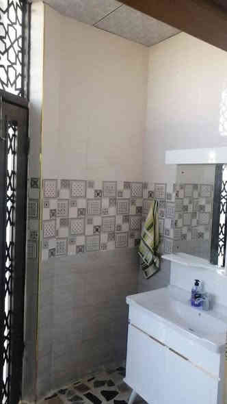 ⭕️تسلسل:1044
🏚دار للبيع 🏚 دار للبيع🏠

                      🌹على بركة الله🌹

🔹العنوان:  الفلوجة منطقة البوجويلة قرب محطة كهرباء السكنية قرب سياج الا ستثمار 
📍نوع الملك : طابو زرعي  
📍المساحة =  ٢١٠ م٢
🔹الوجه  = ١٠.٥ م والنزال= ٢٠ م
📍 الشارع: ١٢.٥ م
🔹سنة ونوع البناء = طابوق ٢٠٢٣

🟡مشيدات الدار
غرفتين نوم وصالة واستقبال ومطبخ حار+بارد وصحيات وحمام وحديقة+ كراج وبيتونة

✅سعر البيع للعقار : ٨٠ مليون دينار قابل للتفاوض 

🟢مكتب دجلة الهندسي للعقارات حي الجولان قرب صناعة الجولان للسيارات مجاور سوبر ماركت الهلال
للاستفسار الاتصال
***********  
‏‭ *********** 
***********
