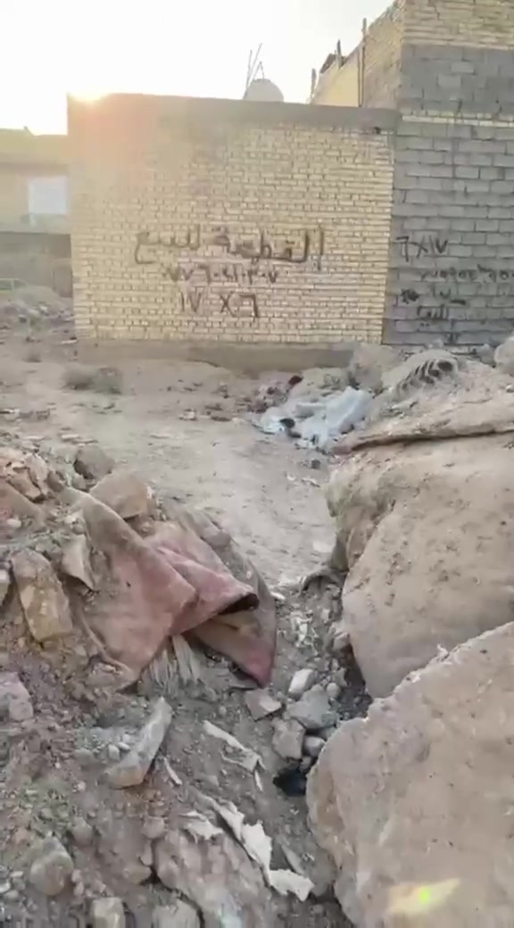 السلام عليكم
قطعة ارض للبيع 
التفاصيل داخل الفيديو 
السعر ٣٠ وبيه مجال بسيط 

***********
