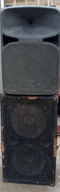 سلام عليكم خدام الحسين 
سماعات لبيع ثنائي 
السعر خاص استفسار الاتصال على الرقم 
***********
