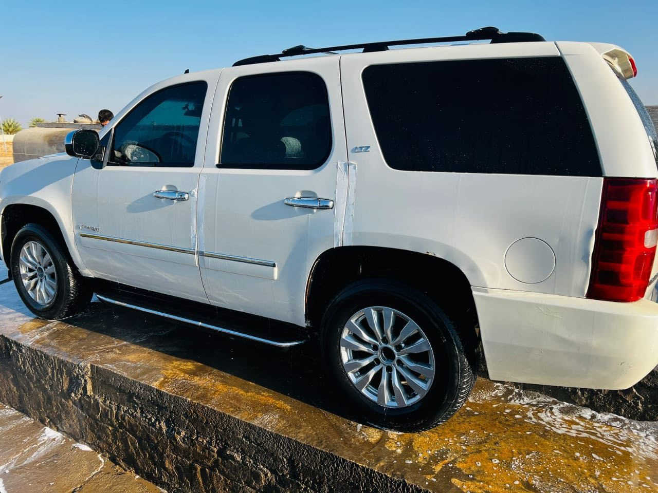 السلام عليكم 
اخوان عندي هاي التاهو أدوات مكفوله من سرقه عشاير انتر بول المديل 2012فول فول مكفوله من الكص من الحادث عده الباب الخلفي بالعراق تبدل السعر 95الي تعجبه يتفضل خاص 
***********
