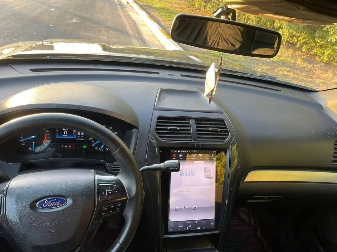 السلام عليكم فورد اكسبلور للبيع موديل 2017 مواصفات بوليسي ثلاث قطع تبريد محرك 3700 عشرة نمر حادثها جاملغ ايمن وربع البنيد بلعراق حادثها شبر باب السايق على البارد السعر 150 للاستفسار الاتصال على الرقم الاتي (***********)
