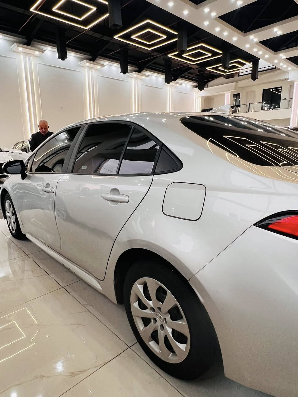 كورلا موديل موديل 24 سياره ماشاء الله زيرو ماشيه 26الف بيها نص البابين فقط حادثها كلش خفيف سعرها 140مكان سياره اربيل 
***********
