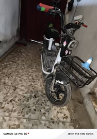 دراجة للبيع الدراجة نضيفة كلش وشخط ما بيها والكهربائيات كلها شغالة اشا...