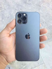 ايفون 12 برو ماكس  بطاريه 93 جهاز نضيف شخط ما بي وما مفتوح ولا برغي مف...