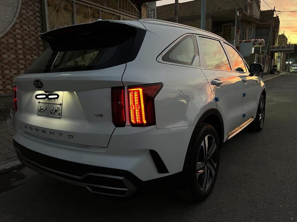 سورنتو ٢١ للبيع
السلام عليكم 
سورنتو 2021 خليجي للبيع
السيارة ٦ سلندر
٧ راكب ، كشنات كهرباء ، جنطة كهرباء
بصمتين ، تشغيل عن بعد 
حساسات امامي ، خلفي ، كاميره خلفية
كير عصا ، شاشة كبيرة لمس 
Apple car play
تحكم ستيرن ، تثبيت سرعة 
انارة لد داخلية متغيرة الالوان
كير ، محرك ، شاصي كله مكفول
السيارة ماشية ١٠٦ الف
رقم اربيل القديم سنويه بعدها ما منتهية
——
السيارة بيها بنيد مبدل 
وبيها بارد بالجاملغ الامامي جهة السايق
ايرباك طاك وينزل سعره من السيارة 
سعر السيارة 246 وبيها مجال
مكان السيارة النجف الاشرف
للاستفسار الاتصال
***********
