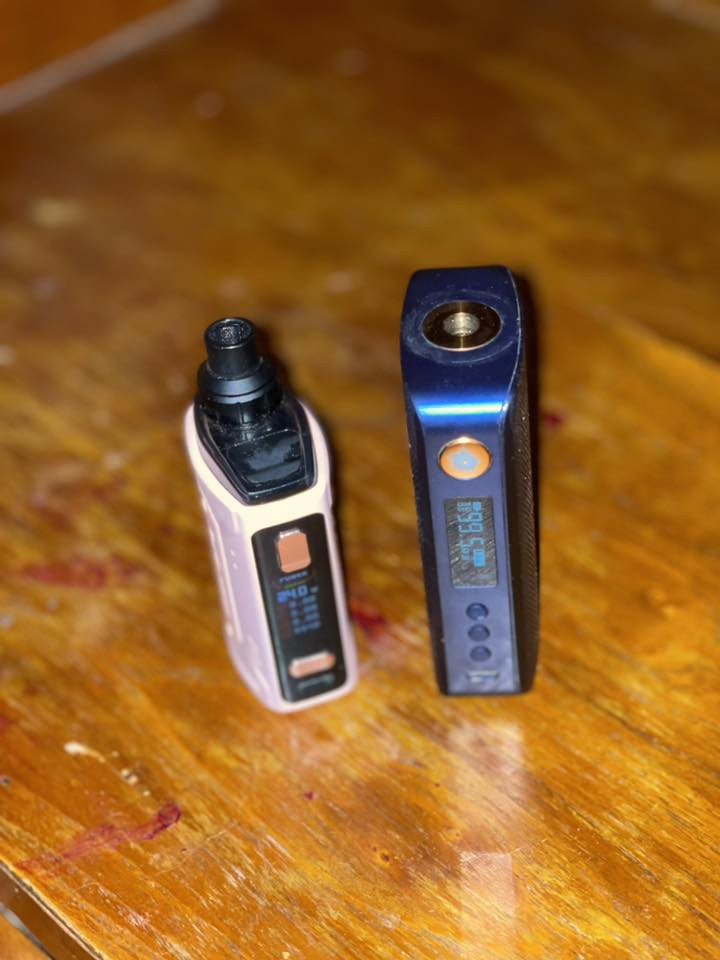 40￼￼ ‏بيهم مجال ￼ ***********
