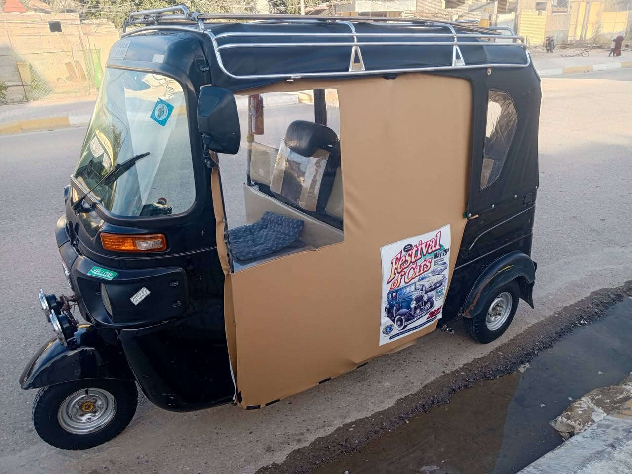 السلام عليكم تكتك موديل  2022 شهر4 رقم انكليزي بيها طخه البكلايت لخلفي بسيطه جدا تجي وشوف بيعنك  هيه وغراضها بس لهورنات مو وياها     سعرها 9مليون 
وبيها مجال بسيط    

***********
