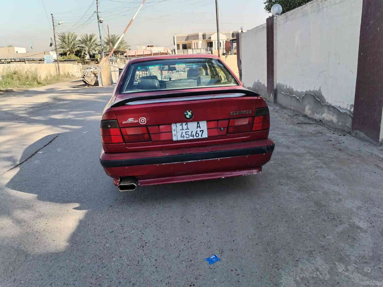 السلام عليكم للبيع بي أم حجم 525 مكينه مسكر موديل 1991 سياره فول خير من لله كير مكينه كفاله  سياره كل نقص مابيه ترايك 200 مكان سياره بغداد سويب
السعر 60 بيه مجال قليل
***********
