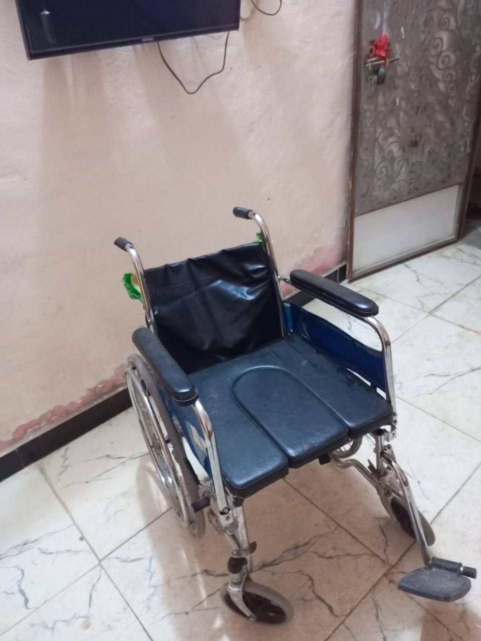 عربانه معوقين للبيع انوار ناصريه 
‏‪***********‬‏

