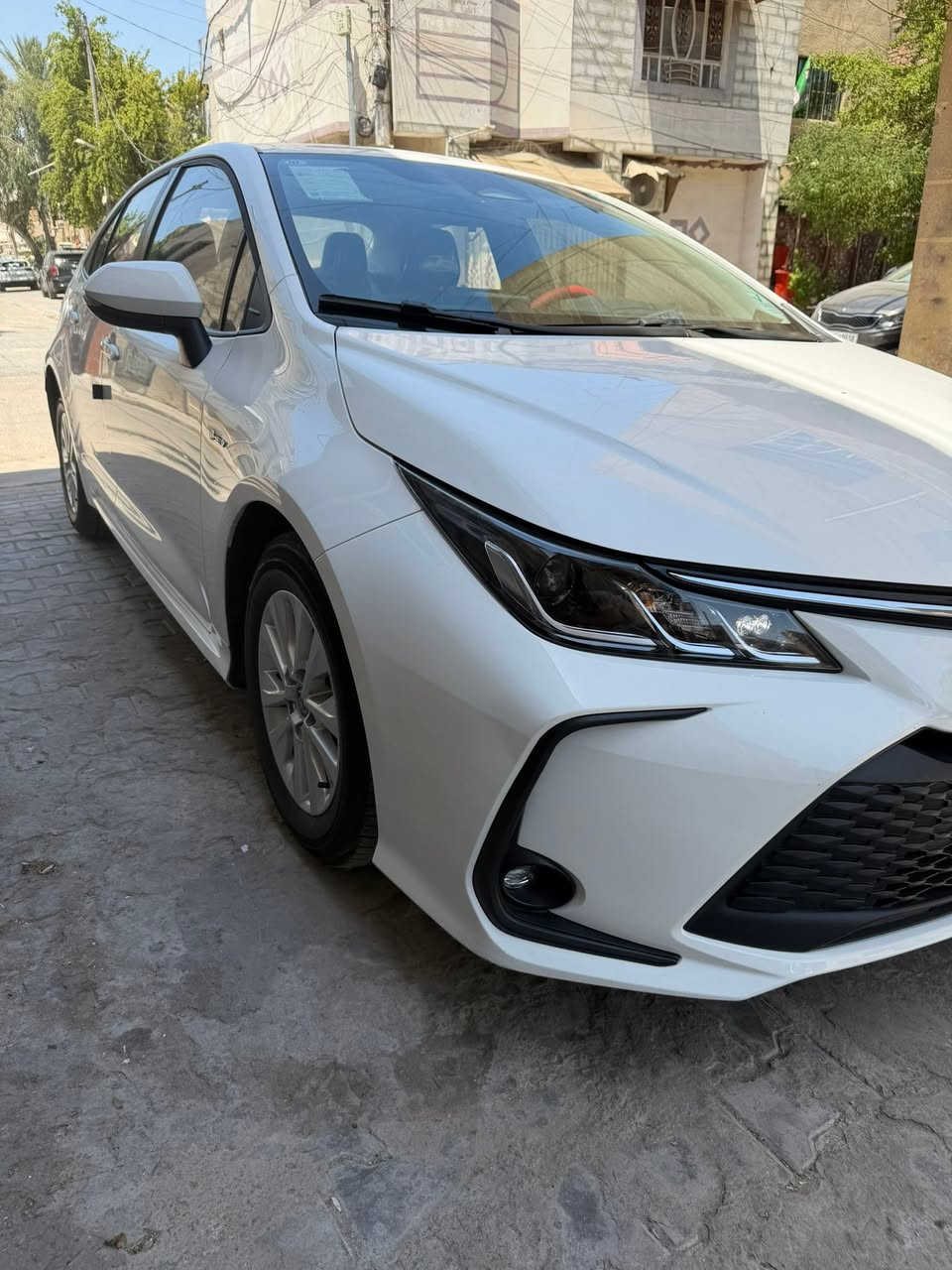 سلام عليكم عندي كورلا موديل 25 كفاله عامه من ضربه و صبغ و بارد رقم بغداد بسمي مكاني بغداد ماشيه 24 الف رقم تلفون ***********
