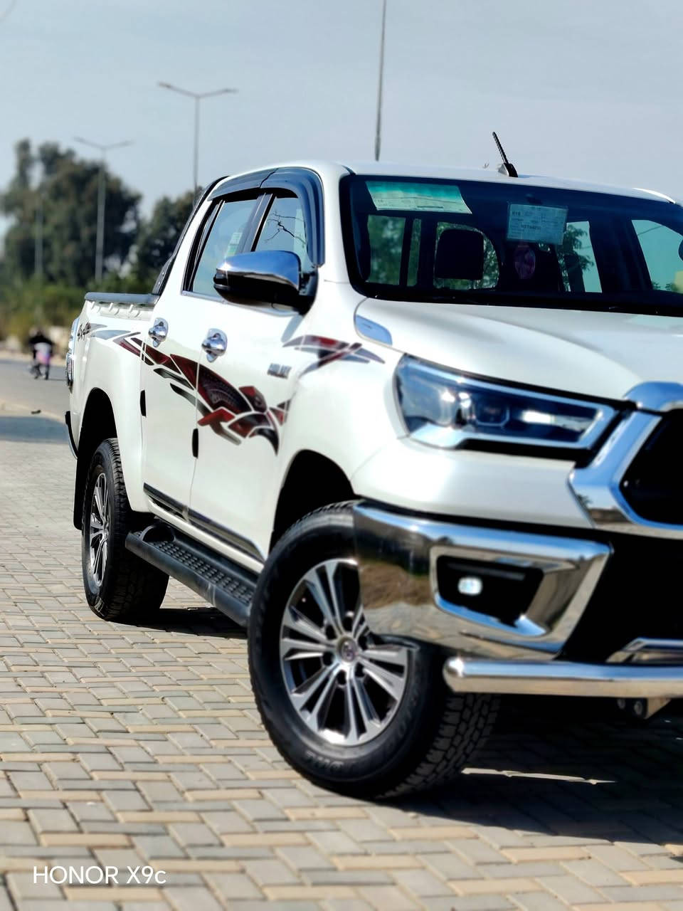 للبيع هايلوكس سعودي موديل 22  فول مواصفات فور ويل وكله
عبدالطيف جميل مكفول كفالة عامه من صباغ تبديل بارد رقم شمالي باسمي تحويل ثاني يوم سنويه ورقم جديد ماشيه 39 الف فول الفول موصفات تبريد كشنات شاحن 

مكان سياره واسط نعمانيه 

للاستفسار اتصال على رقم

***********
