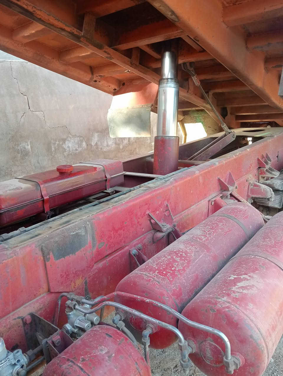 ***********
***********
