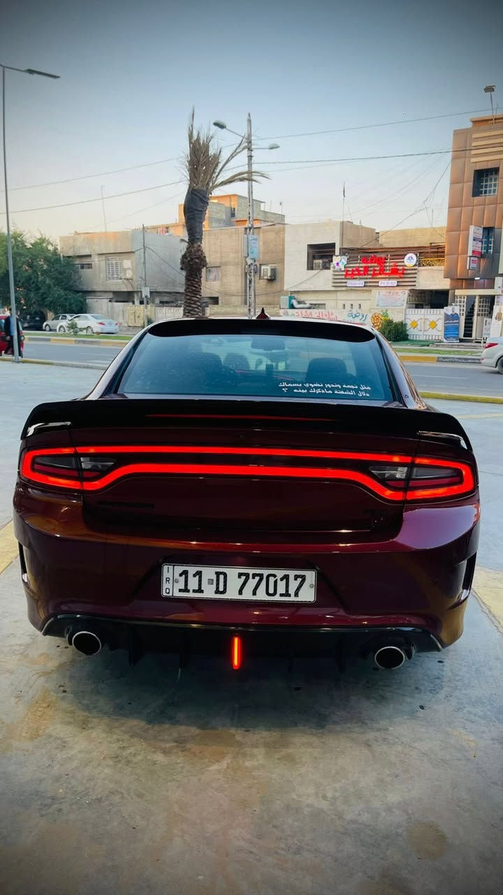 السلام عليكم 
جارجر RT(5.7L) الموديل 2020
رقم بغداد بأسمي 
ماشية 58 الف mi
مواصفات السوبر تراك الاعتيادية 
كشنات مخمل
كشن السائق كهرباء 
قطعتين تبريد
شاشة كبيرة 
حساسات خلفية 
سماعات الباين 
حادث كلش خفيف جاملغ وباب 
ايرباكات سليمة 
للاستفسار الاتصال على الرقم 
***********
