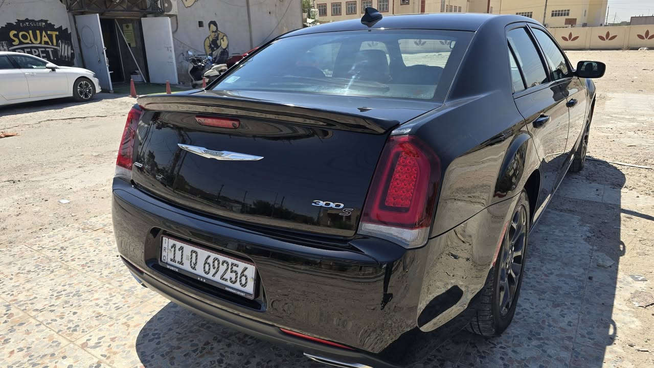 اوباما 2019 امريكي ماشيه 63 
كير محرك مكفول محرك 6V سلندر تخم تاير
 تبريد صدرها جديد داخل جديد سياره كلش نضيفه احلى من صور ضررها جاملغ وبنيد بدون ارباك سياره ما بيها لا شخوط ولا رصعات السعر 195 بيها مجال للشراي 
الاستفسار *********** مكاني بغداد السيديه

