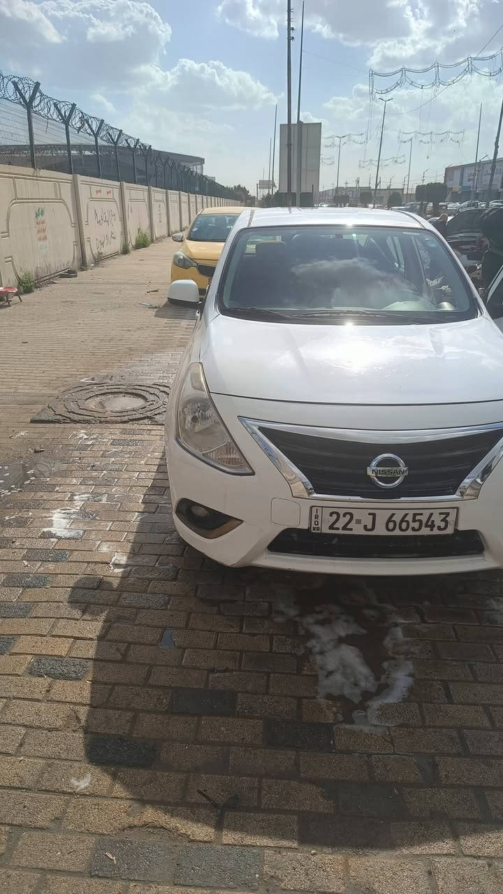نيسان هندي موديل 2021 اربيل ماشيه 126 الف بأسمي بيه صبغ بالدوسه اسفل باب السائق سيارة نضيفه سعر 105$ للأتصال ***********
