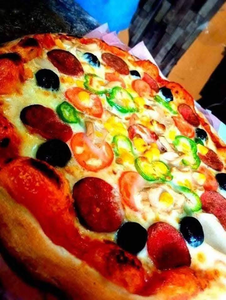 #عرررررض🔥 #البيتزااااا_بلششش 🍕🍕🍕

من فطائر و بيتزاا #كارولين 🍕

🔻 #تخفيضات_تخفيضات 🔻

علئ كافة #الفطائر و #البيتزا 

من #اليوم و لغاية 31/12/2025 ⏳⌛⏰

و #السعر_اقل_ما_توووووووووووقع

✅ بيتزا دجاج صغير #بسعر 4000........ ....
✅ بيتزا دجاج  وسط#بسعر 5000 ...........
✅  بيتزا دجاج كبير #بسعر 6000...............

✅ #بيتزا لحم صغير #بسعر4000 ..............
✅ بيتزا لحم وسط #بسعر 6000........🍕 
✅ بيتزا لحم #عائلي #بسعر 8000 ........🍕 

#السعر_يصلكم_ب .............. ⭕⭕.......... 📩

نحن لسنا الوحيدون لكن لاشك بأننا #عنوان_للجودة_والتميز والابداع و #الطعم الاصلي 
و اسعارنا #الثابتة  وماشين على مبدأ بيع كثير واربح قليل  #ورزقي_ورزقك_ع_الله
كرسبي بوكس للوجبات السريعة 
العنوان / الحلة -الثورة - شارع المركز 
ارقام  التوصيل :ـ
***********
***********
   
☑️✅العنوان بابل الثورة شارع المركز
