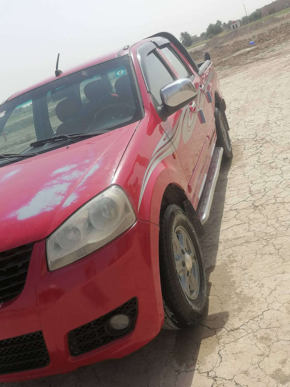 سلام عليكم سياره كريت ويل 2012 سياره جاهزه من كلشي كير ومكينه حداديه تخم تاير سياره خير من الله مكفوله من ضربه ومن تبديل بس الهلالات بيهن صبخ اثر خياسات سنويه اله 2028 سعره 60 وبيهه مجال اله شراي مكان سياره الديوانيه الحمزه الشرقي الستفسار تصل عله هاذه رقم ***********
