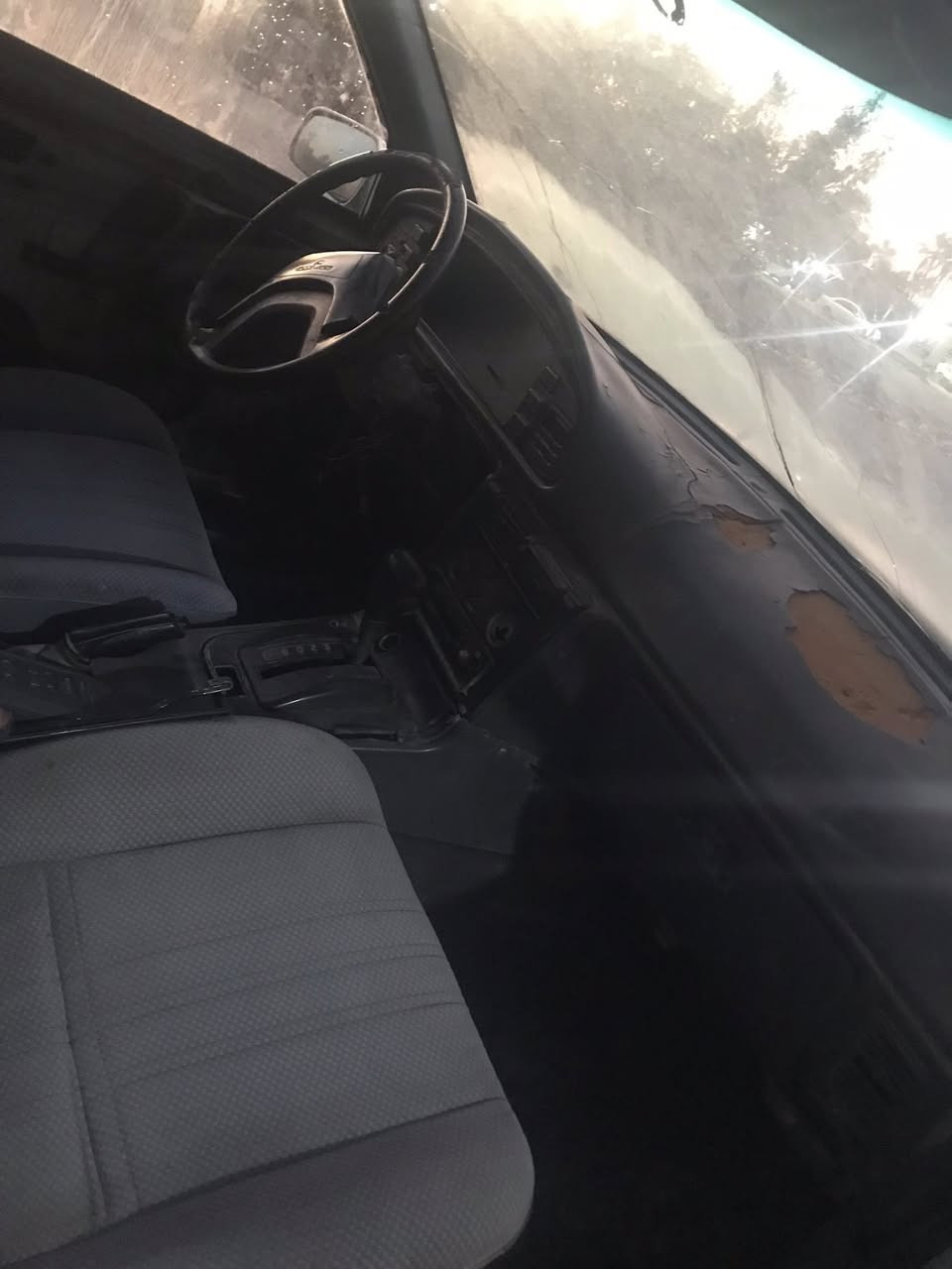 السلام عليكم سيارة برنس موديل ١٩٩٣  محرك  ٢٠٠٠ مفتوح بي بخار   + تنقيص  كير جديد  راعيها موجود  تحويل شوكت ما تريد والكشر شوفة العين المكان كربلاء طويريج السعر ١٥$وبيها مجال 
للاتصال او الاستفسار  
***********
