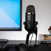 Blue yeti X  نظافته 100%  استعمال قليل جدا   سعره 155,000  التوصيل محا...