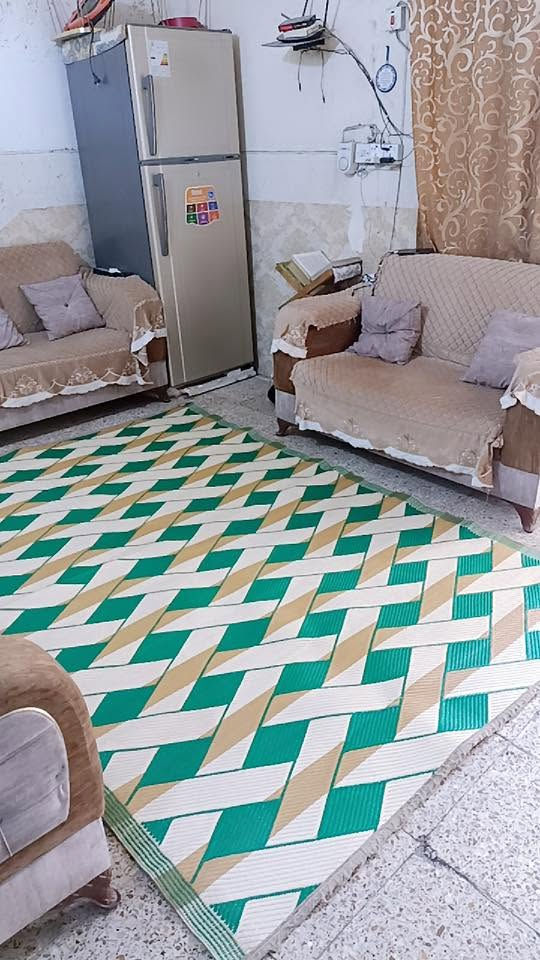السلام عليكم بيت للبيع مساحه 75 متر في منطقه الحبيبيه وره سيطره وليد الثانيه في الاستكشافات اول فرع للأستفسار على هذا الرقم
لسعر 36بيه مجال لشراب تصال ع رقم 
***********
