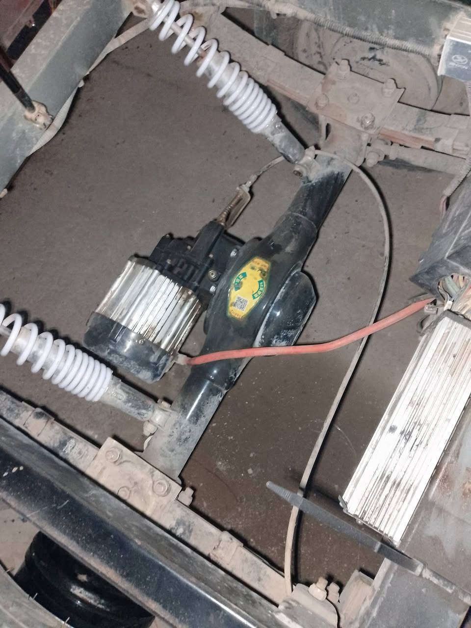 السلام عليكم ستوته لبيع كامله مديل 2024السعر 850وبي مجال المكان للدوره الرقم ***********
