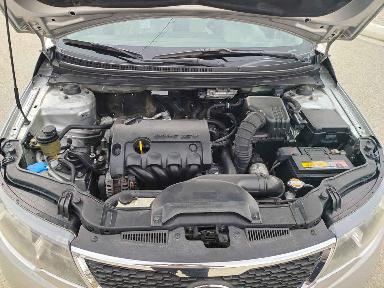 السلام عليكم .....
كيا سيراتو 2012 خليجي نظيفة جدا ...
كير محرك تخم تاير جاهزة لاخر حباية ...
رقم سليمانية تحول ثاني يوم .... تحويل فقط
بيها ضرر الباب السايق مصبوغ والصندوق مبدل بلاد بدون صبغ ....

داخل جديد ويل كم جديد ....
السعر 107 وبي شي قليل ...
مكانها هيت..(*********** - *********** ) غير متواجد عالفيس
