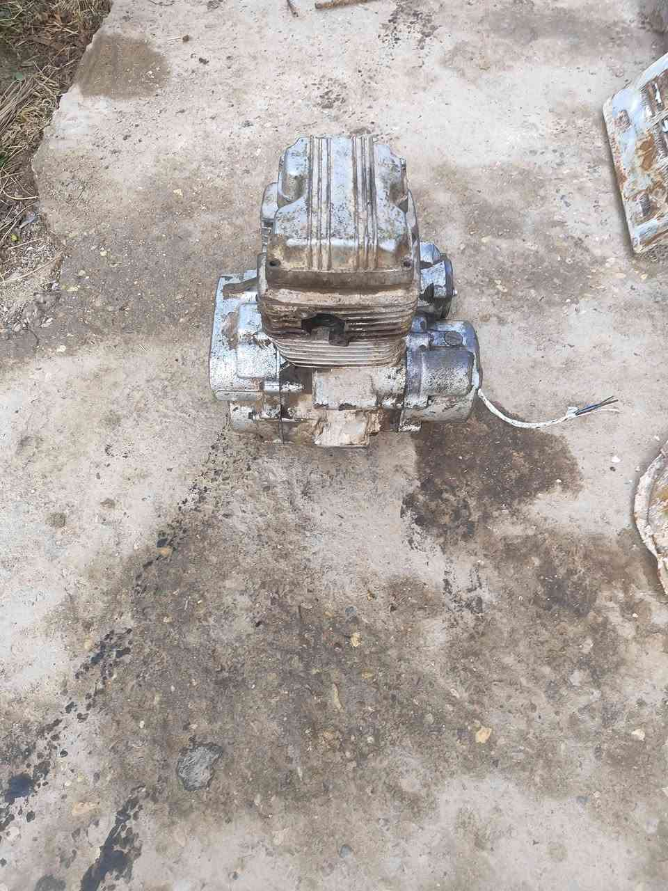 السلام عليكم محرك ستوته شغال السعر 60 بي مجال قليل ***********
