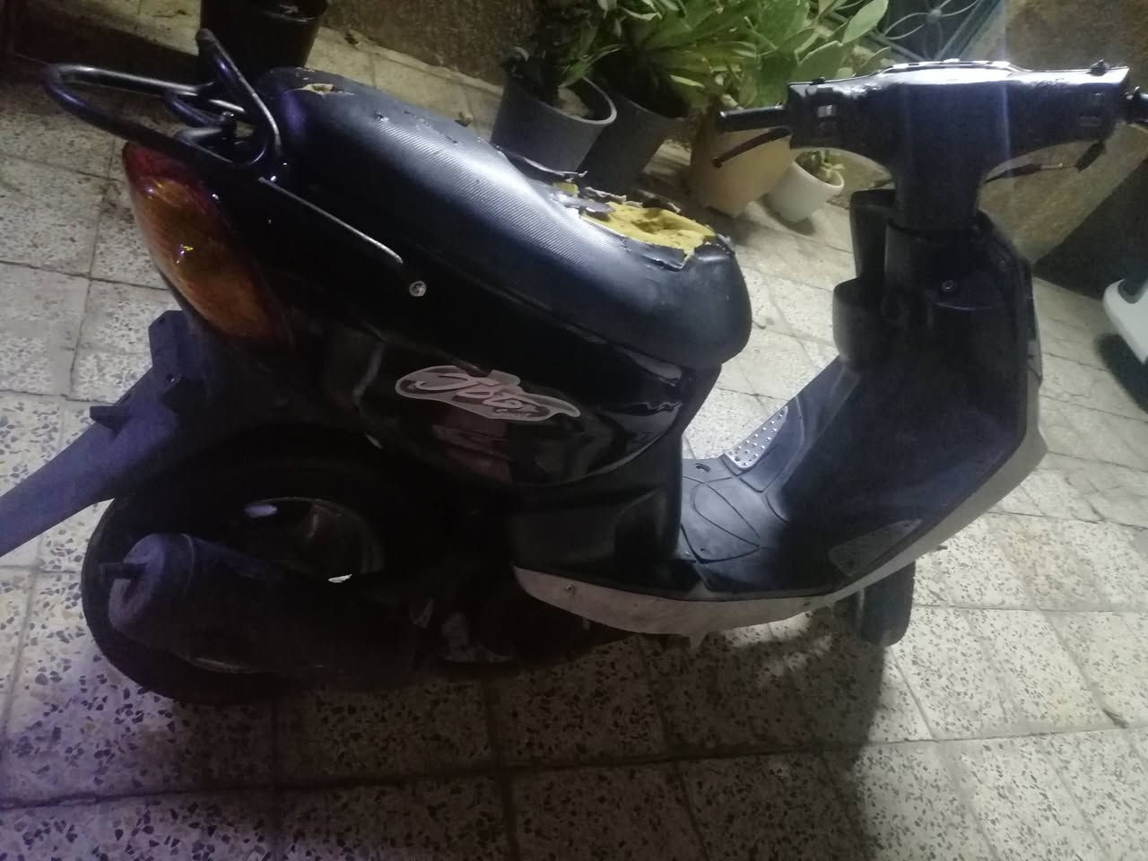 سلام عليكم دراجه قجمه للبيع شغاله نضيفه مكينه حلوه ناعمه السعر 250بغداد شارع فلسطين ***********

