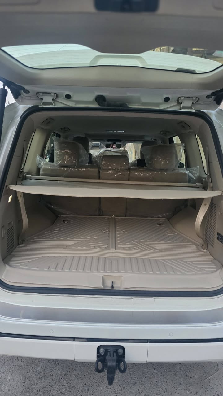 لاندكروز ساز 2022
مواصفات الساز معروفه
سياره عل بلاد 
السعر 61ونص
الرقم ***********
