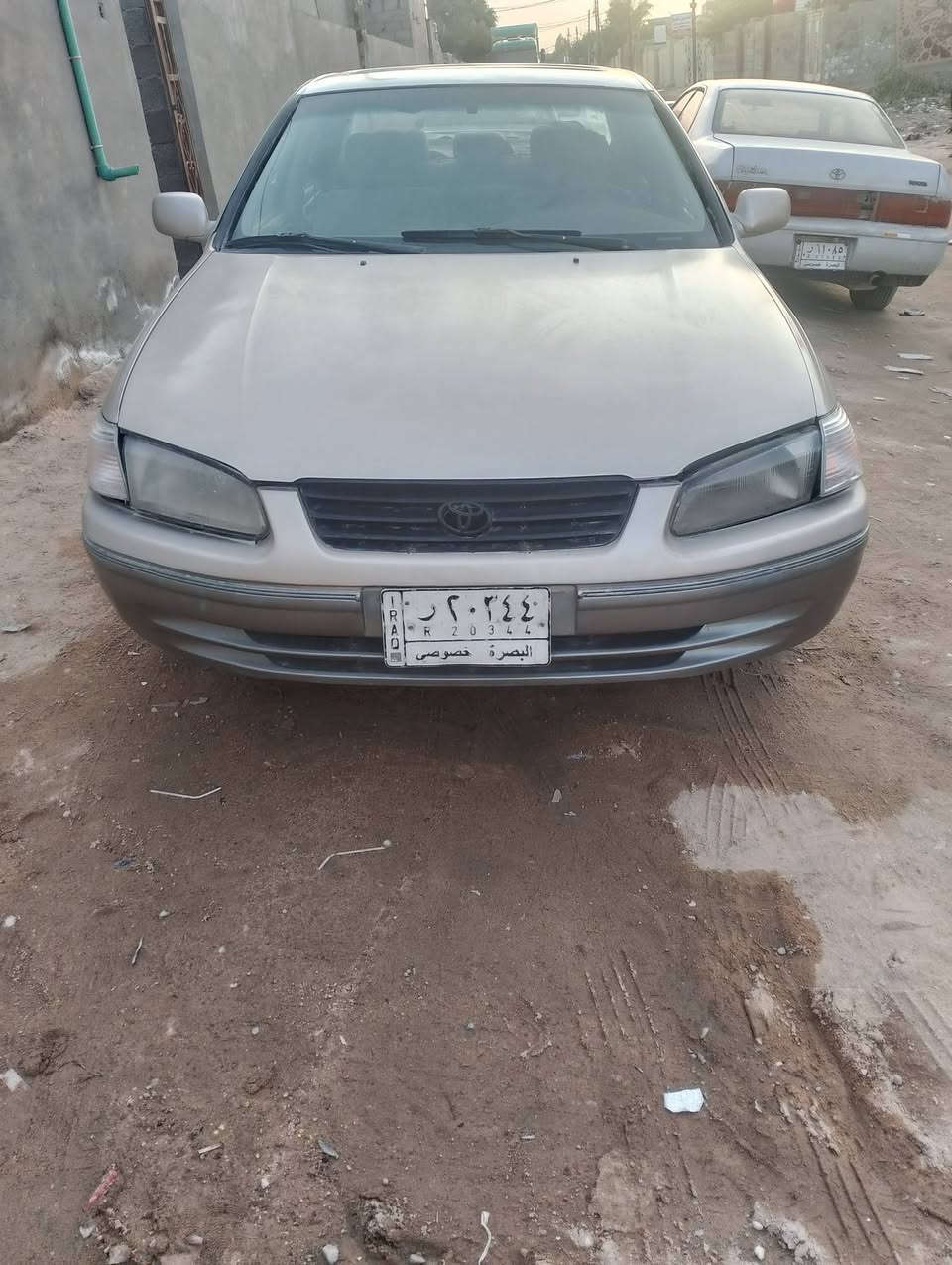 السلام عليكم سياره كامري مديل 2001 مكينه وكير بلد جدد تخم تاير جدد حداديه جديده السياره جاهزه مكاني البصره الزبير السعر 40وبيها لشراي رقم الهاتف ***********
