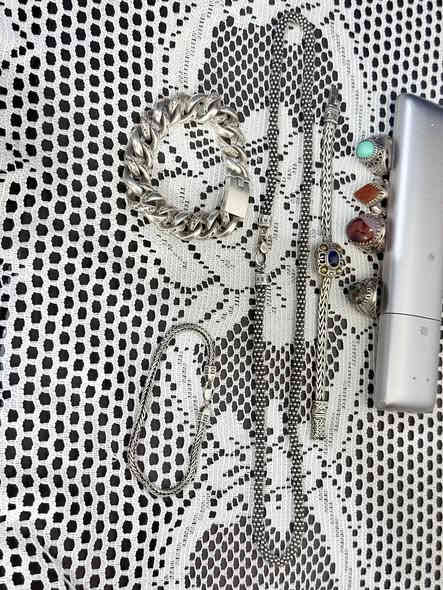 السلام عليكم 
متاح كل قعطة وسعرهة 
مكاني واسط
 الرد علة الوات ساب 
***********
