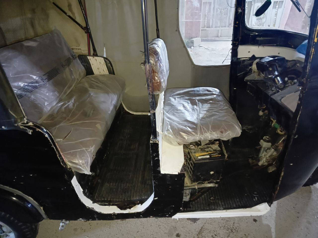 السلام عليكم تكتك 2016محسوبه على 2017 محرك مال 20لاتنقيص ولاتبخير تخم تايرات جديد تكتك كامله ما بيه نقص كبل لشارع صاعده هزه باقي سنويه ولوحات السعر 4ملاين وبيه مجال *********** بي واتساب والخاص مفتوح
