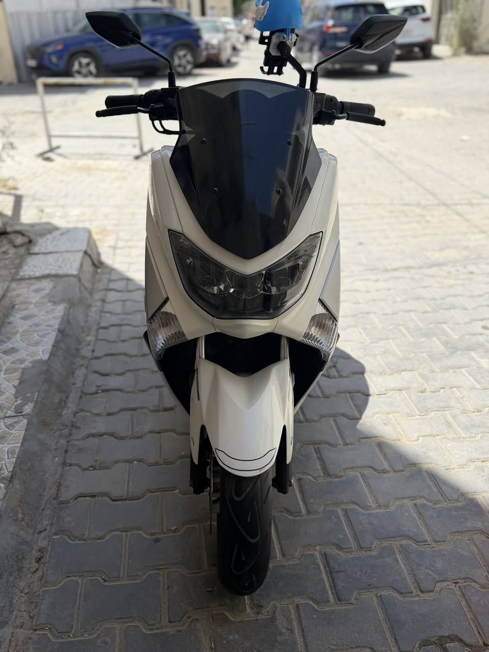 سلام عليكم للبيع nmx مكينه 125 دراجيه جديده قبل شهرين اخذتها من معرض الدبي ماشيه 22 نضافه 100‎%‎ مكفوله من كلشي بيع فقط السعر 16 وبيها مجال مكاني بغداد الاعظميه رقمي ***********
