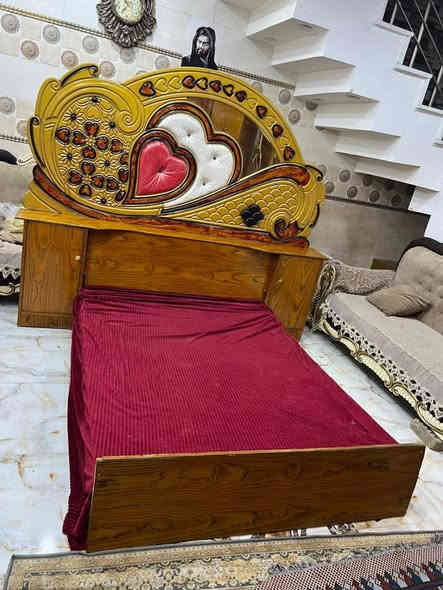 650غرفه خمس ابواب زاويه كنتوريه مال عرسان بغداد الحسينيه مال الراشديه وعندي توصيل ***********
