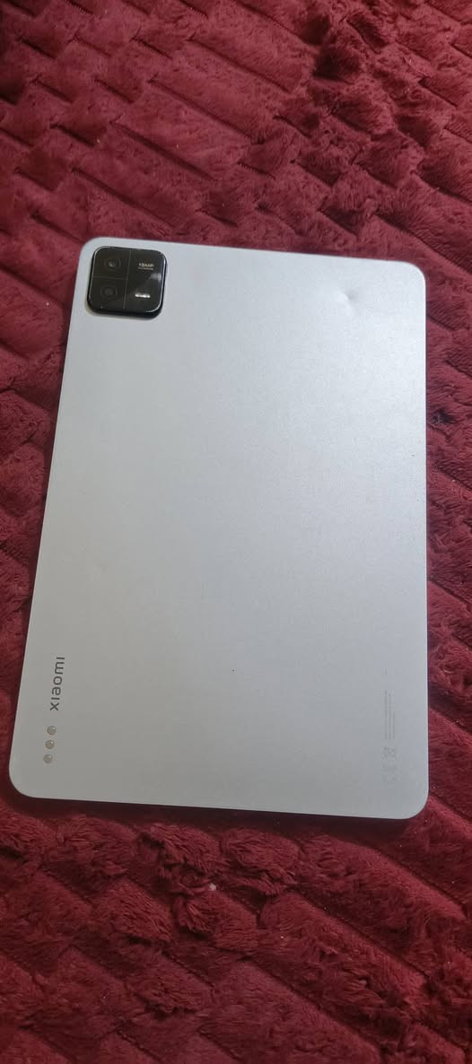 شاومي باد6 للبيع سعر 275 جهاز نضيف يشغل 120فريم ويا بس الكارتونه 
رقم بي واتساب***********
 ممتواجد عل فيس مكلف بنشر
