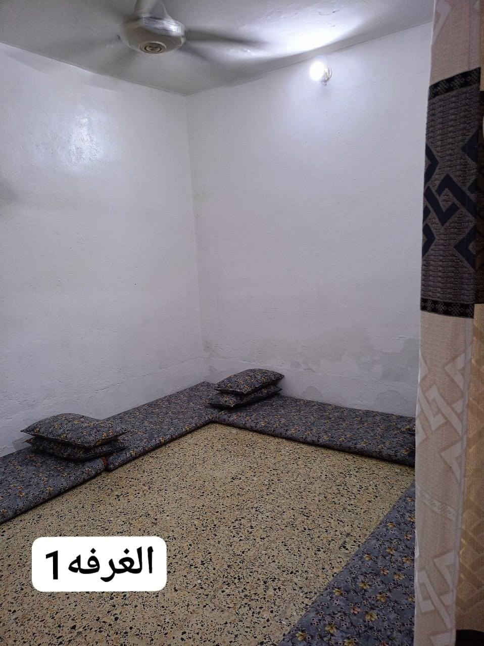 🔴بيت للبيع بحي الشهداء طابقين مقابل اسواق ابو صالح المساحه 115السعر 90وبي مجال بسيط ***********واتساب
