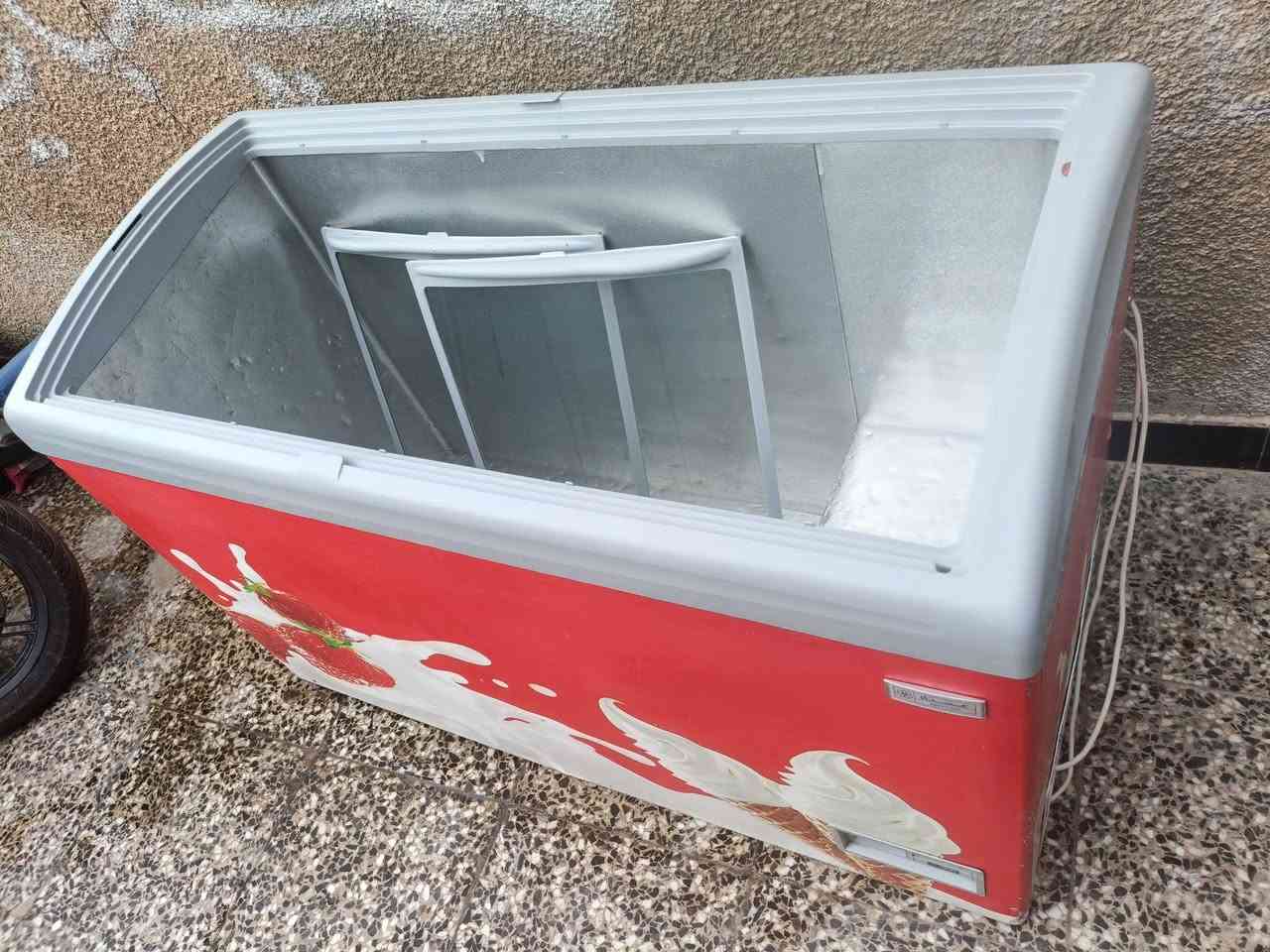 عارضة ابلاديه تجميد نظافه فول للاستفسار الاتصال على  *********** مكاني بغداد
