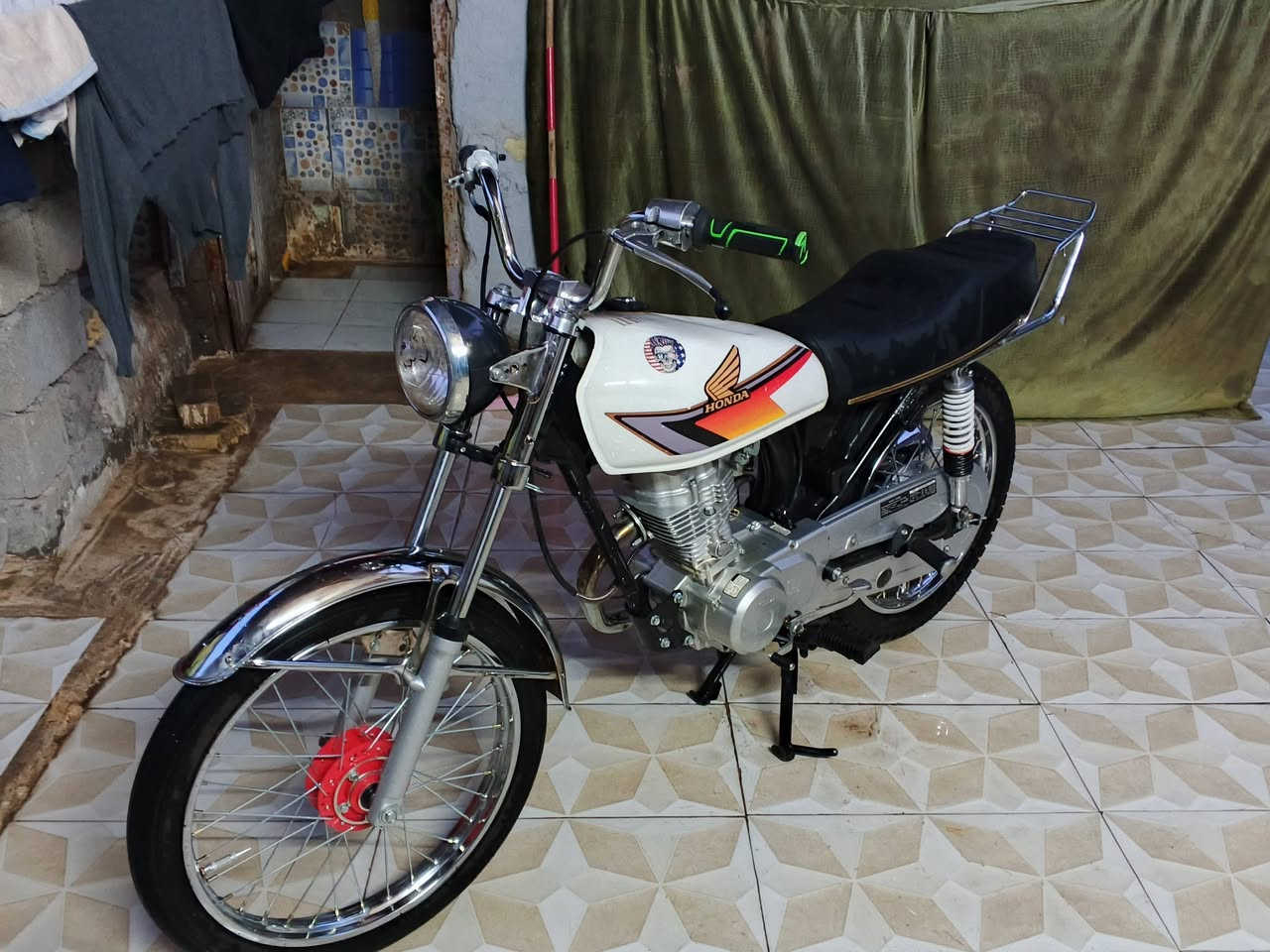 دراجه ايراني نامه اصلي اوراق سكنر بس اوراق ضايعه للبيع مكفوله الشراي يتصل مكاني الشيشان لا تعبني رجأ *********** السعر 650
