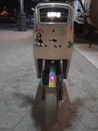 شباب دراجة شحن ار 7 للبيع سعر  750 شرط شخط مابيه اشتريتة قبل عشرين يوم...