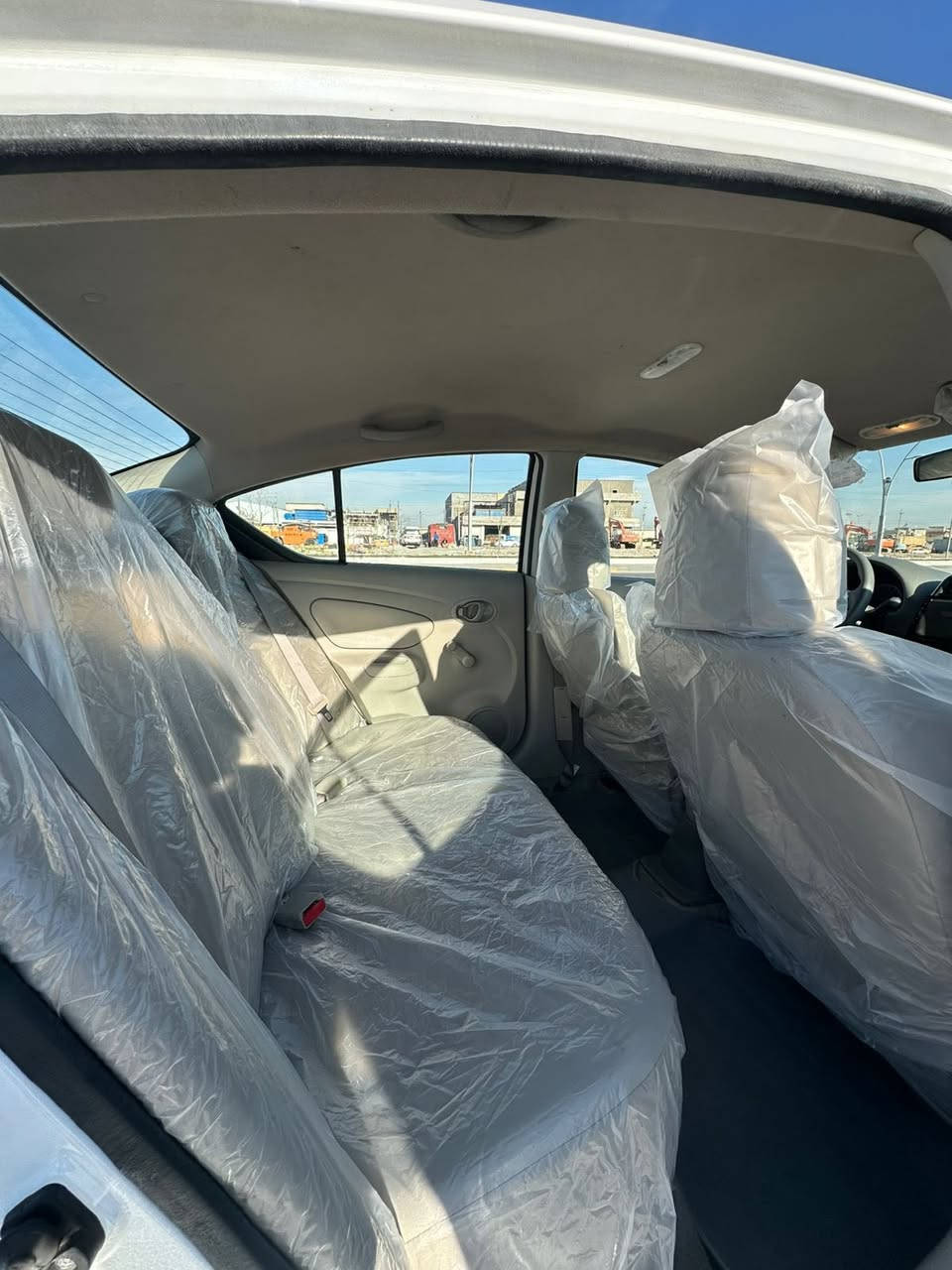 ((نيسان سني هندي مديل 2024  ))
هندي ابو لبليتة زركة 
( رقم أربيل دولي  تحويل وكالة بسم شركة  ) 
🚙(سيارة بيها طخة بل صندوك بسيطة كلش  ))
          باقي مكفول كفالة عامة كلش 
((ماشية .22 .كليو متر سيارة جديدة وجاهزة من كلشي ))
     /سعر 126 $ وبيها مجال /
     ..واحلى من صور .. بهواي 
..العنوان البصرة الجنينة حي الاندلس ..
 ..رقم هاتف 📞  ***********
