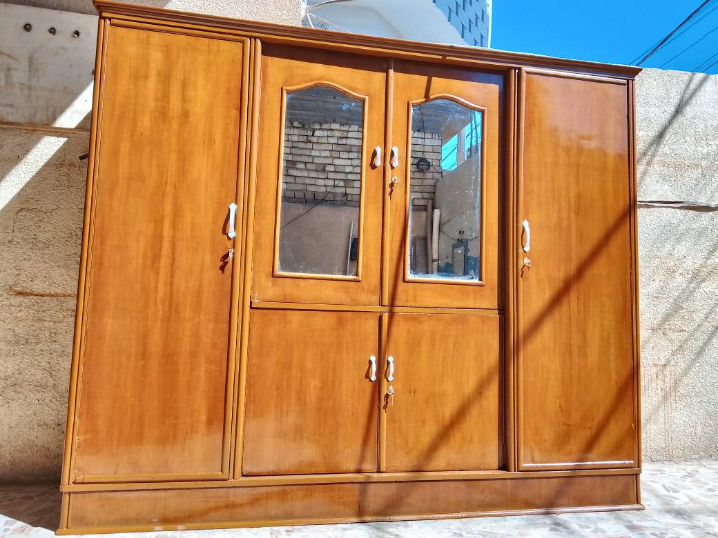 السلام عليكم كنتور 4باب للبيع المكان نجف الاشرف السعر 190وبي مجال المكان نجف الاشرف الشراي يتصل على الرقم *********** ويوجد فتح وشد توصيل داخل النجف @إشارة  مثل ماواضح بصور النجف, العراق
