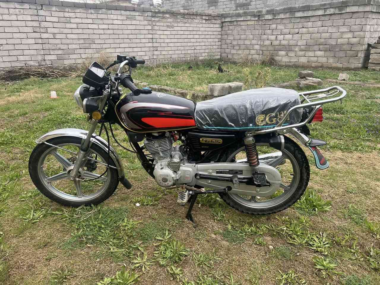 موطور سيفان 2020موطور جديد تجي تشوف بعينك محرك شرط مامفتوح كهربائيات كلهاا شغاله سعر 525مايعجبك عبر المنشور كلشي بحكو ***********
