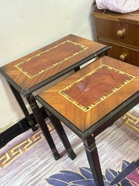 للبيع زوليه 3*2 السعر 25 ميز وطبلات وشماعه ملابس 40 راوتر 10 فارةغسل ب...