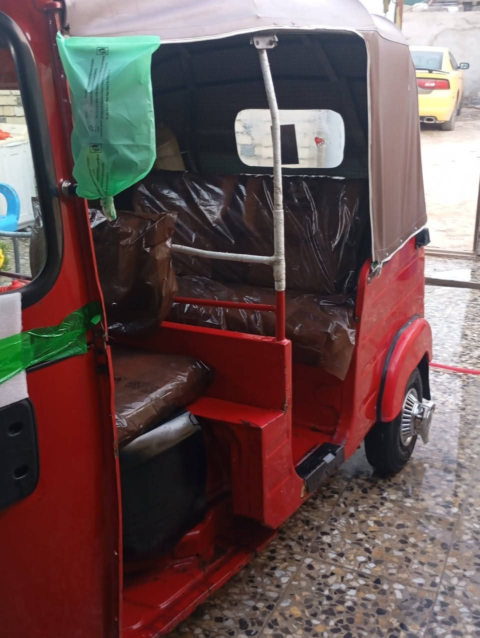 سلام عليكم تكتك للبيع موديل 17 مرقمه مكاني بغداد ارشاد ***********
